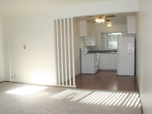 2nd image of 1013 El Camino Real APT 5