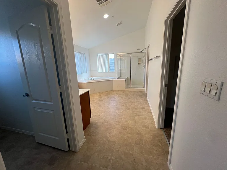 1550 Midnight Cowboy Ct — Photo 36