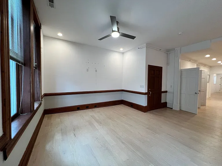 22 Campbell Ave SE — Photo 11