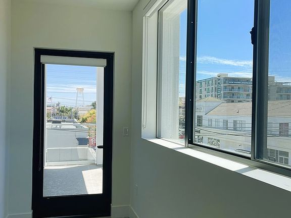 3rd image of 3766 Motor Ave #301
