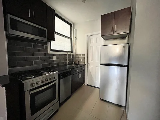 Rented by Heritage Realty LLC | media 11