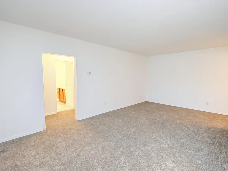 Knollwood Estates — Photo 31