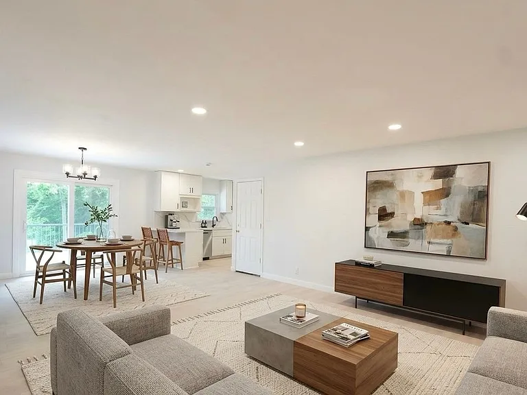 647 Bismark Ave — Photo 24