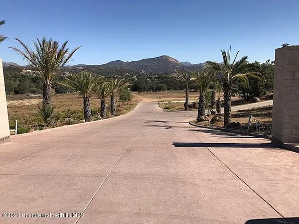 2585 S Grade Rd, Alpine, CA 91901