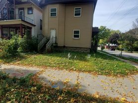 505-507 W. Burleigh St. (Townhouse)(Ace Property), 505 Left Side