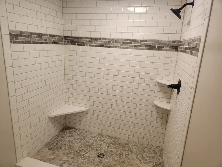 303 N Green St — Photo 8