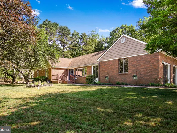35 Timberline Dr, Voorhees, NJ 08043