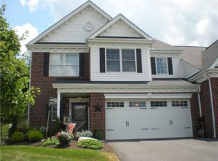 1416 Willowbrook Dr, Washington, PA