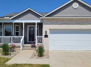 7230 Lindsey Dr, Swartz Creek, MI 48473