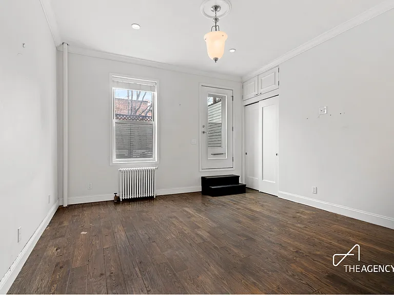 241 Bleecker St #1 — Photo 4