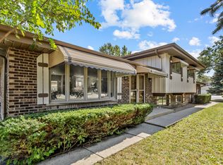 1750 W Woodland Ave, Addison, IL 60101