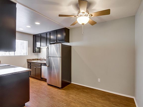 3rd image of 475 S Meadowbrook Dr Unit 7