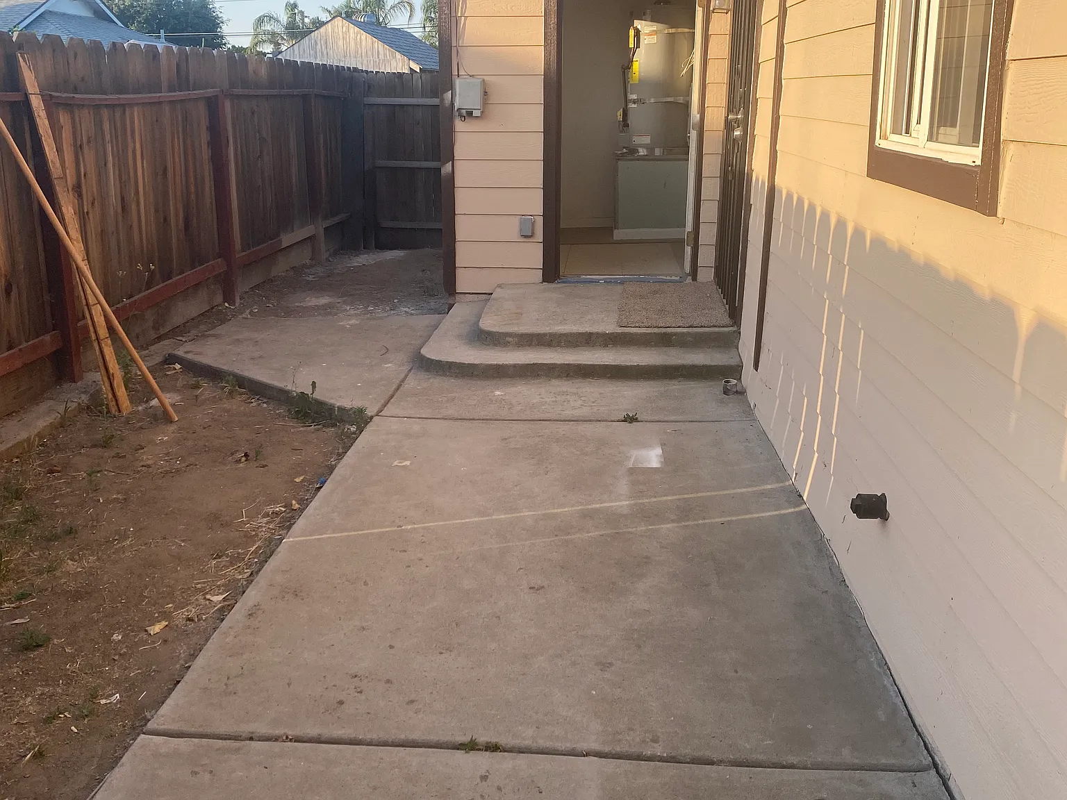 2 bed, 1.5 bath, 952 sqft, $1,800 — Photo 2