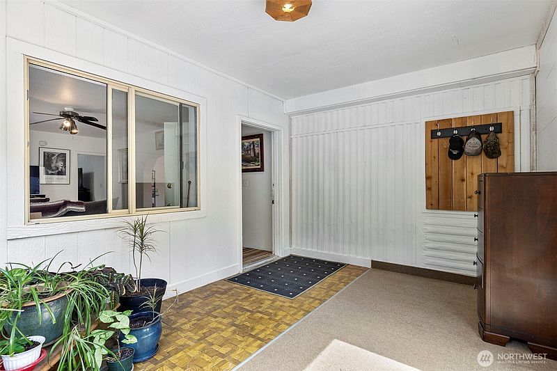 5th image of 650 W Griffiths Lane