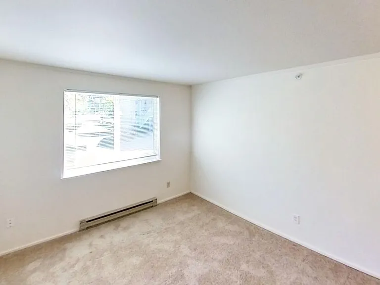 Kendal Court Apartments, 2 Bedroom, 1 Bathroom Apartments for Rent! — Photo 43