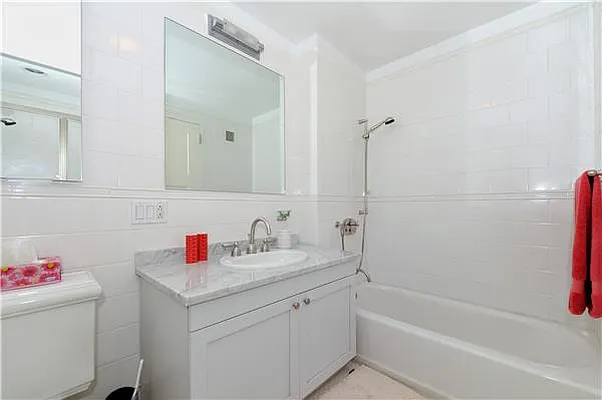 Rented by Space Marketing Shop | media 41