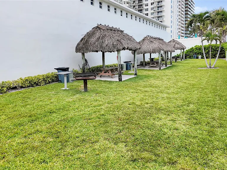 5601 Collins Ave #711 — Photo 38