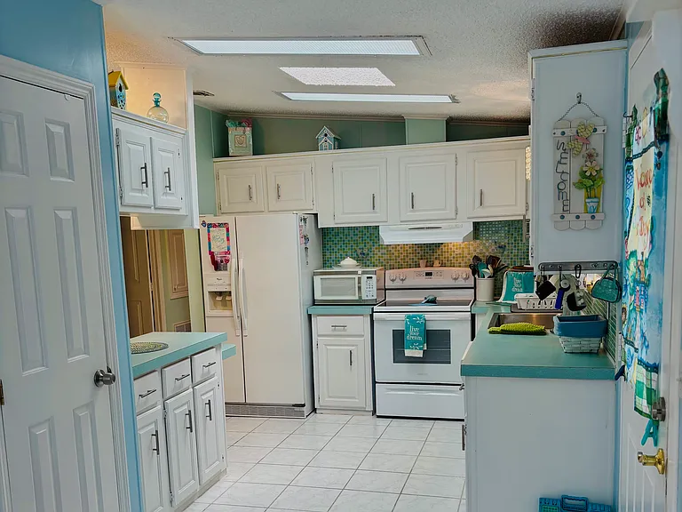 7073 SE Birchwood Ln — Photo 5