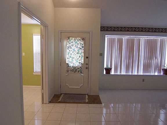 3rd image of 19438 Elmtree Estates Dr