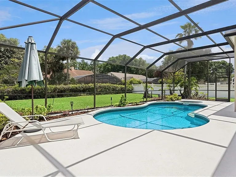 3865 Winding Lake Cir — Photo 33