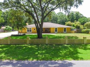 7911 Spring Valley Dr, Tampa, FL 33615