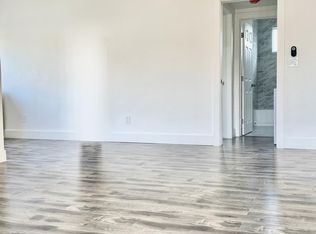 966 E Edgeware Rd #4, Los Angeles, CA 90026