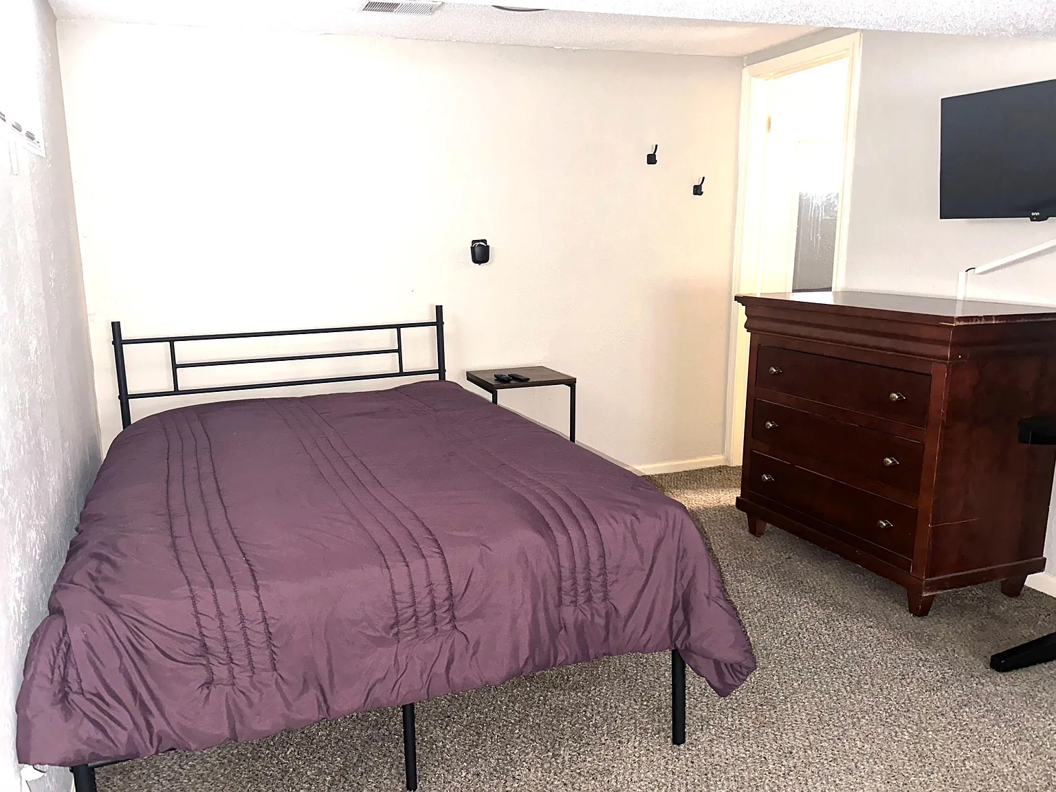 4 bed, 3.0 bath, 1460 sqft, $1,139 — Photo 1
