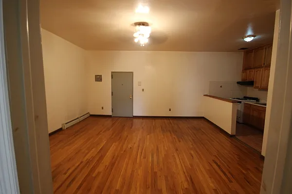 Rented by P Management | media 35