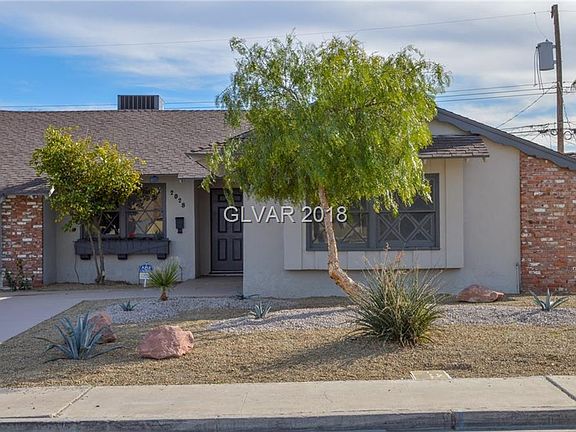 2nd image of 2028 Wengert Ave