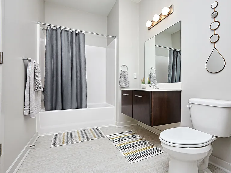 Randolph Apartments — Photo 13