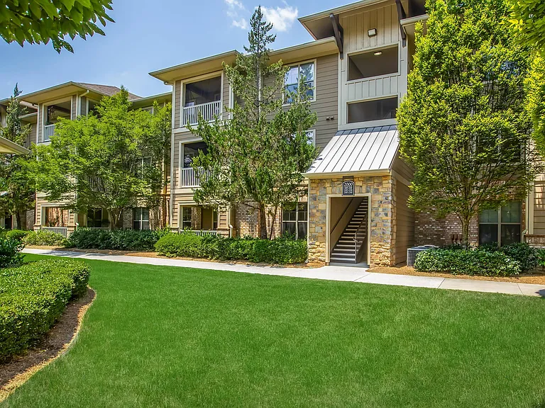 Park Ridge Apartment Homes — Photo 32