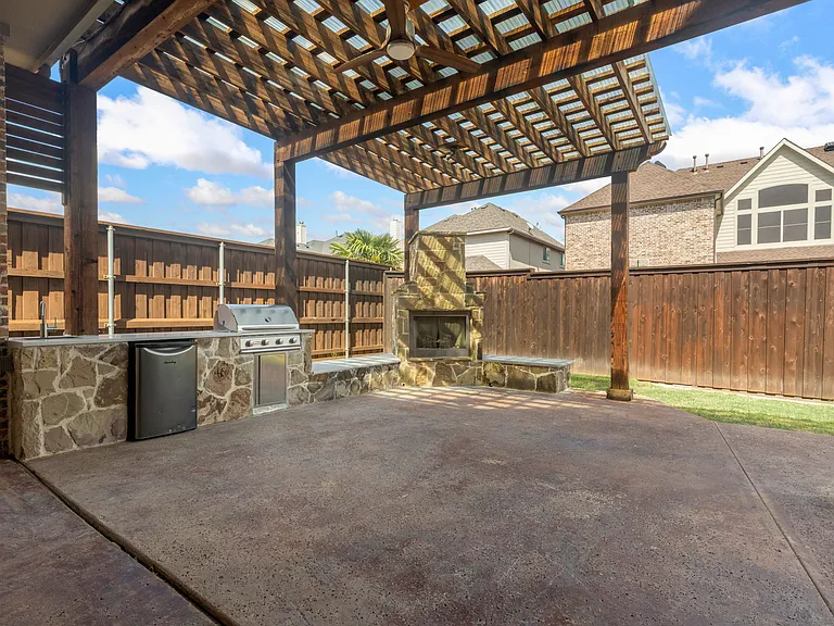 11292 Berkeley Hall Ln — Photo 31