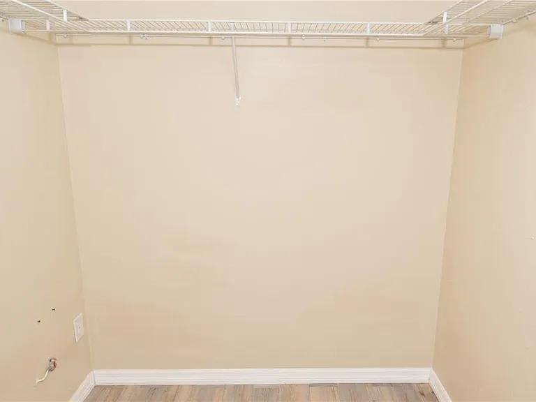 8764 Mallard Reserve Dr #101 — Photo 36