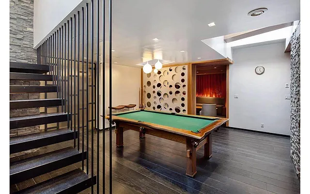 Rented by Douglas Elliman | media 19