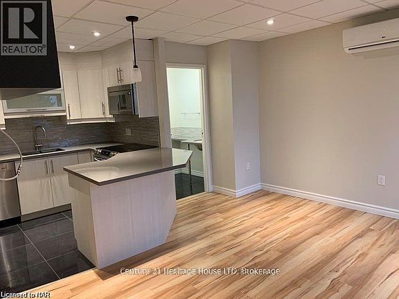 2nd image of 238 Bertie St #2