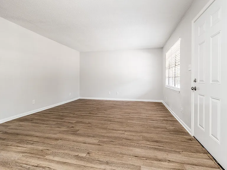 6665 Magnolia St — Photo 29