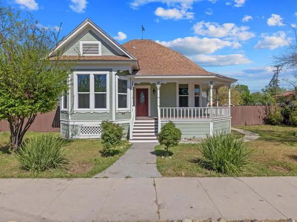 220 NW 1st Ave, Visalia, CA 93291