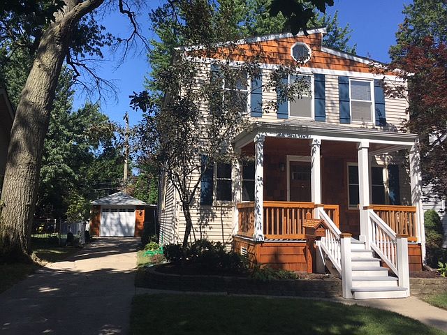 Family & Pet friendly Porch