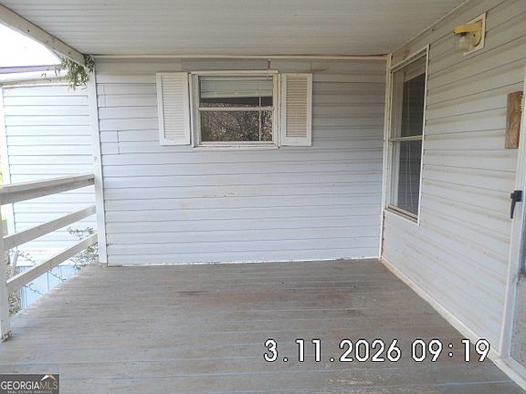 5th image of 877 Paradise Park Rd