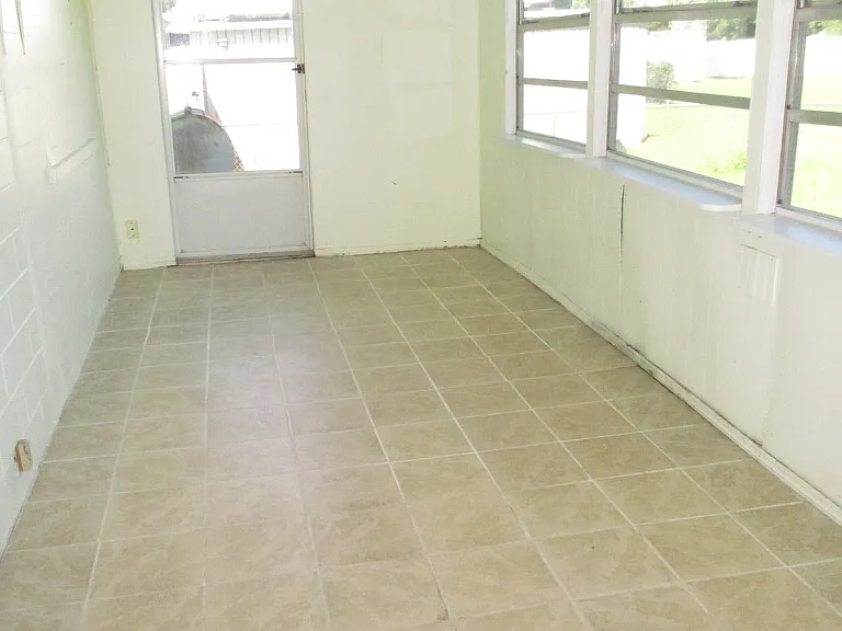 331 Clifton Ave — Photo 16