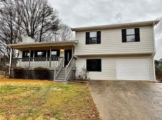 3478 Mustang Dr, Powder Springs, GA 30127