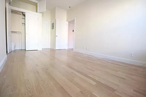 Rented by Luxor Homes & Investment Realty | media 11