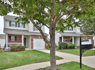 92 Roxbury Ct, O'Fallon, MO 63366