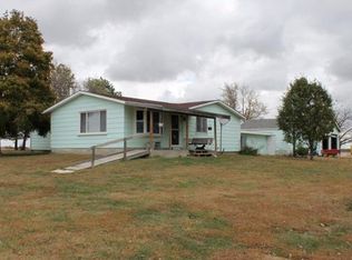 5767 178th St, Valley Falls, KS 66088