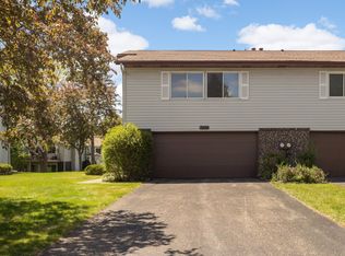3956 Goodwin Ave N, Oakdale, MN 55128