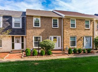 492 Pamlico St, Columbus, OH 43228