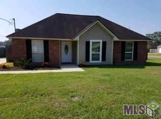 803 W Worthey Rd, Gonzales, LA 70737