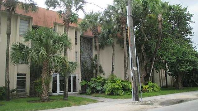 1st image of 1330 W 54th St APT 312C