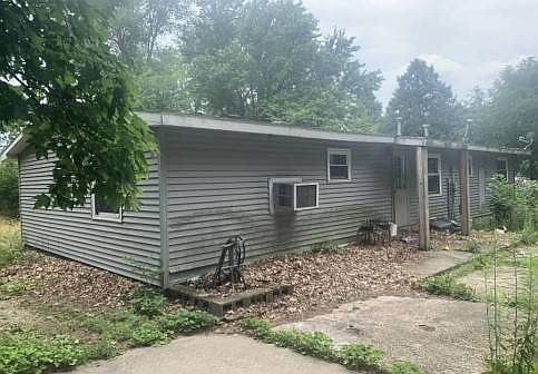 4th image of 2781 Mannix St