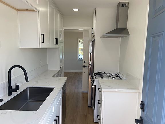 5th image of 3103 Boston Ave #1207